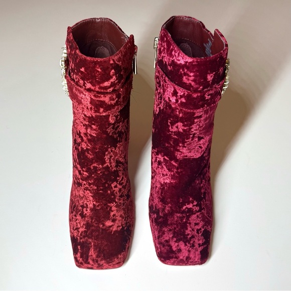 Jessica Simpson Luminna Velvet Embellished Buckle Booties Size-8 M - Picture 2 of 10